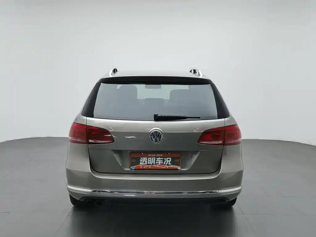 2012 Imported Volkswagen Passat Touring Edition 2.0TSI Comfort — миниатюра 4