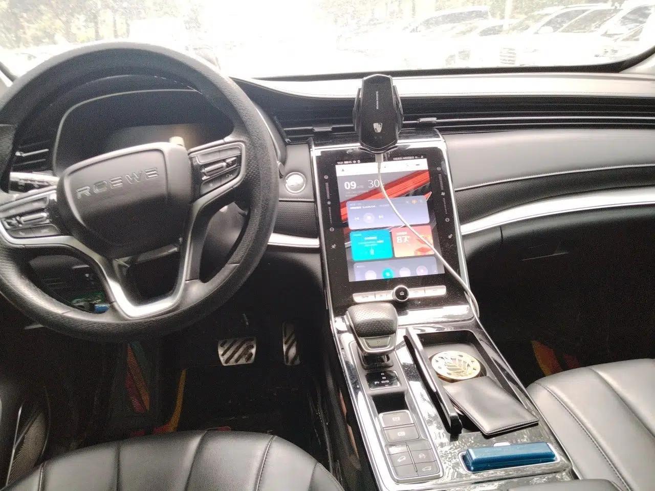 Roewe RX5 MAX 2021 Supreme Series 400TGI Automatic Smart Cabin Prestige Edition — миниатюра 9