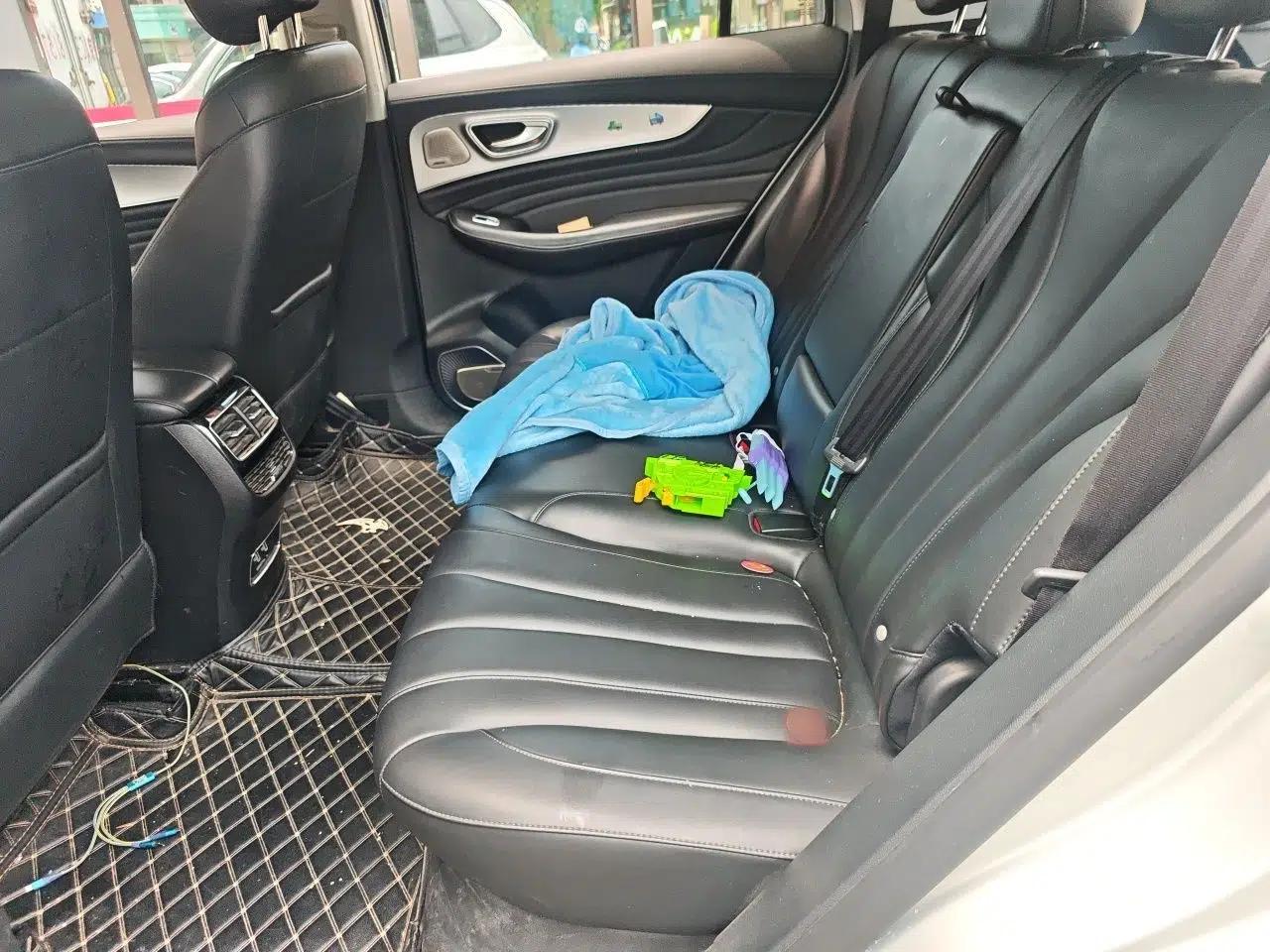 Roewe RX5 MAX 2021 Supreme Series 300TGI Automatic Smart Cabin Prestige Edition — миниатюра 17