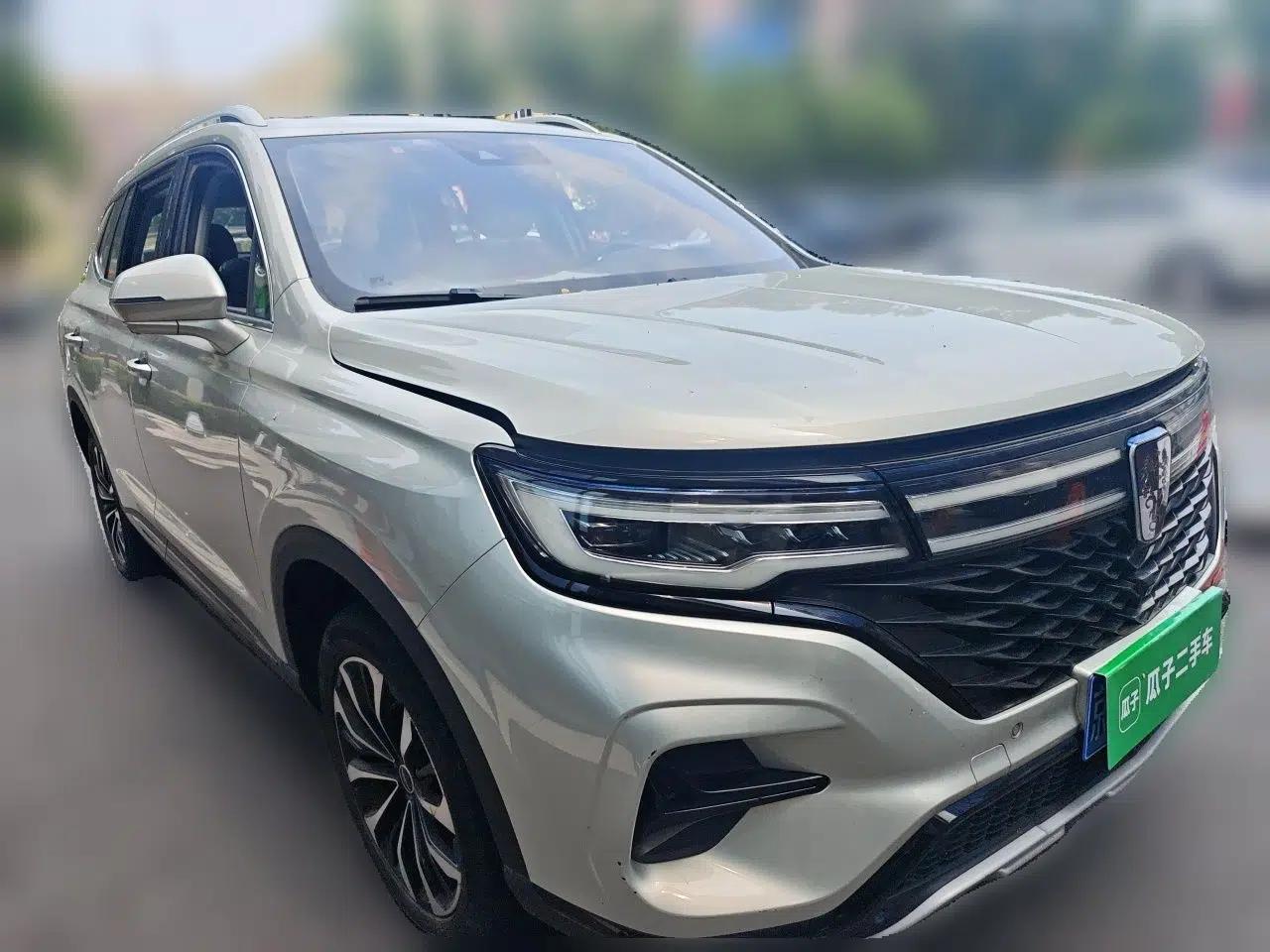 Roewe RX5 MAX 2021 Supreme Series 300TGI Automatic Smart Cabin Prestige Edition — миниатюра 3