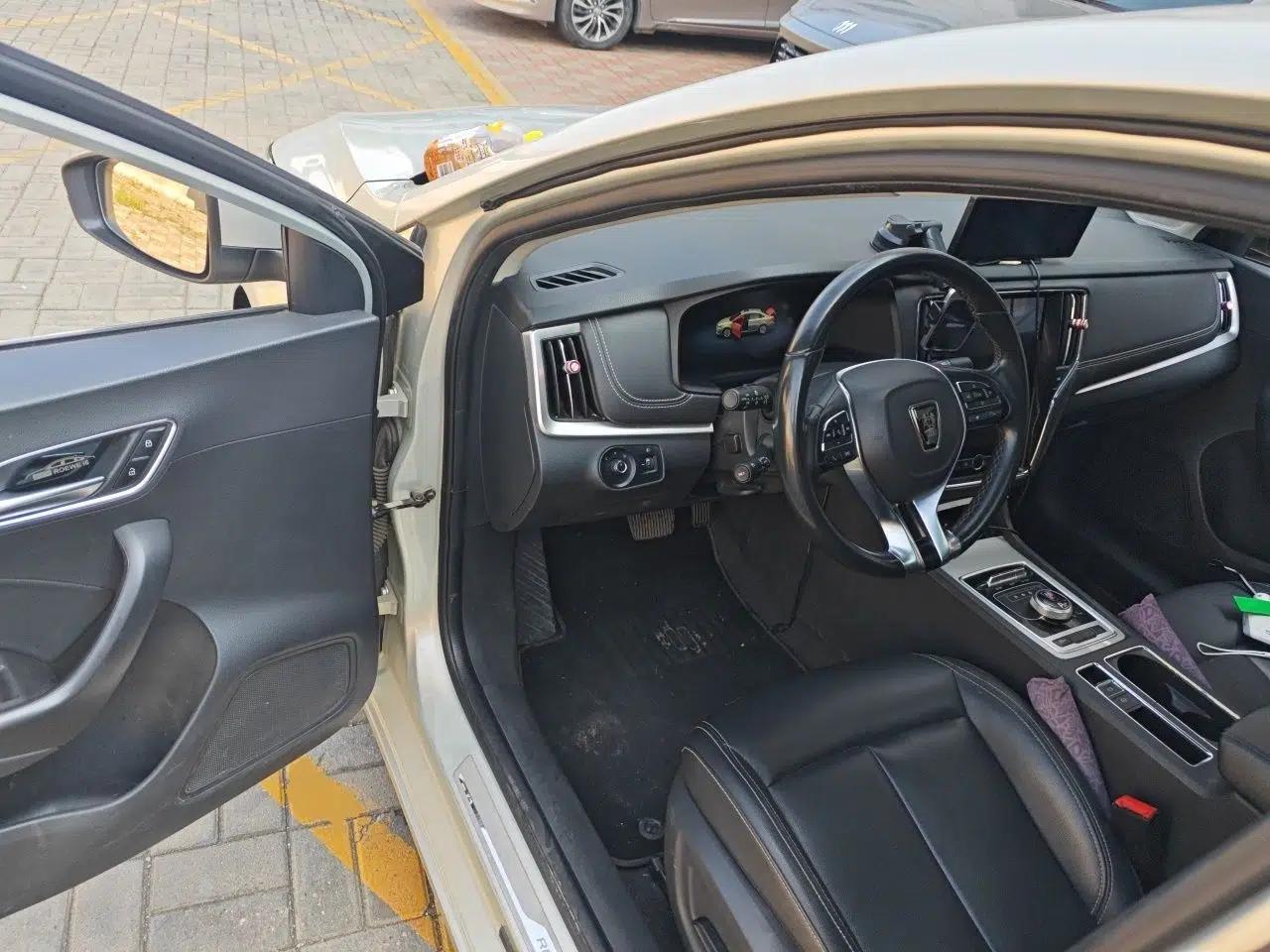 Roewe i6 New Energy 2017 45T Hybrid Connect & Smart Enjoyment Edition — миниатюра 16
