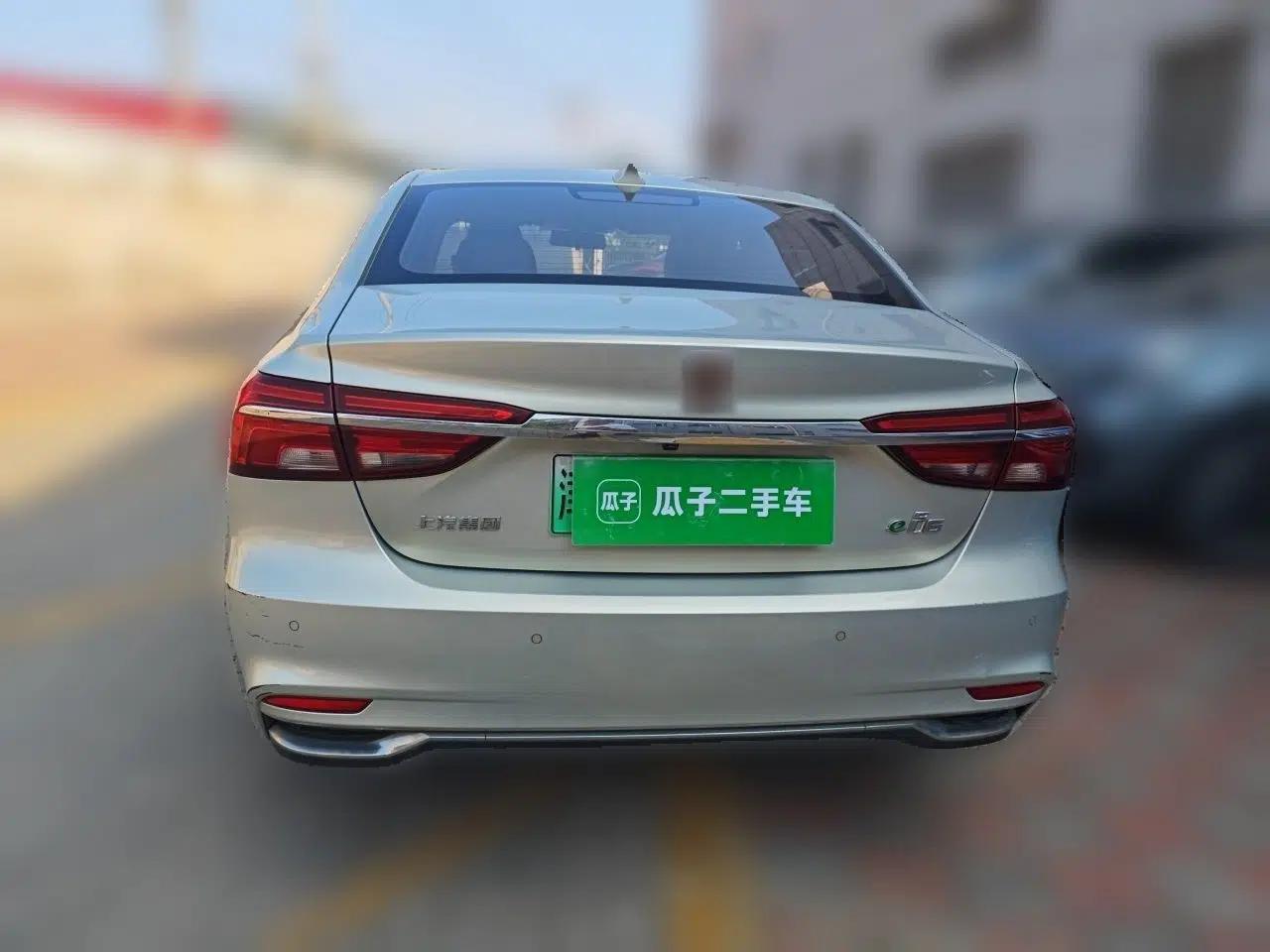 Roewe i6 New Energy 2017 45T Hybrid Connect & Smart Enjoyment Edition — миниатюра 5