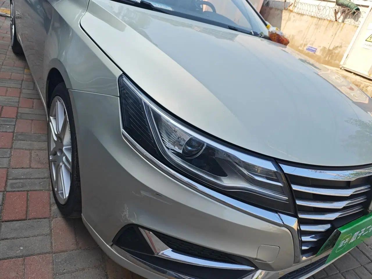 Roewe i6 New Energy 2017 45T Hybrid Connect & Smart Enjoyment Edition — миниатюра 7