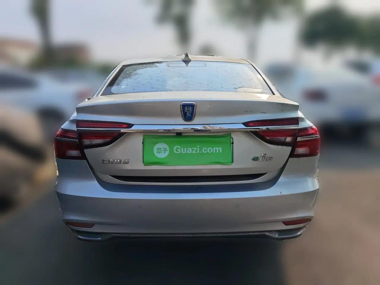 Roewe i6 New Energy 2017 45T Hybrid Connect & Smart Enjoyment Edition — миниатюра 5