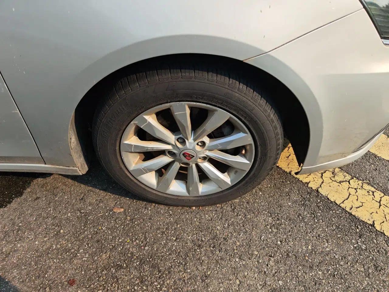 Roewe i6 New Energy 2017 45T Hybrid Connect & Smart Enjoyment Edition — миниатюра 8