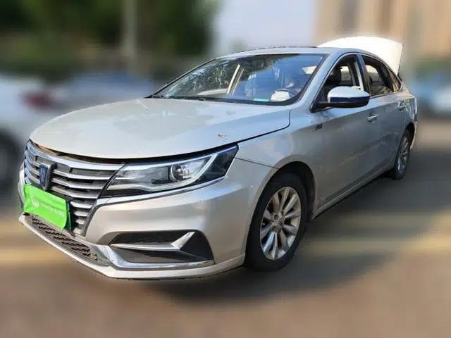 Roewe i6 New Energy 2017 45T Hybrid Connect & Smart Enjoyment Edition