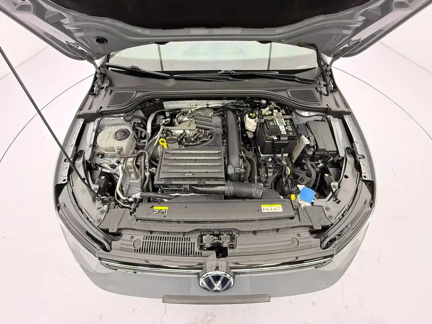 2023 Golf 280TSI DSG R-Line — миниатюра 8