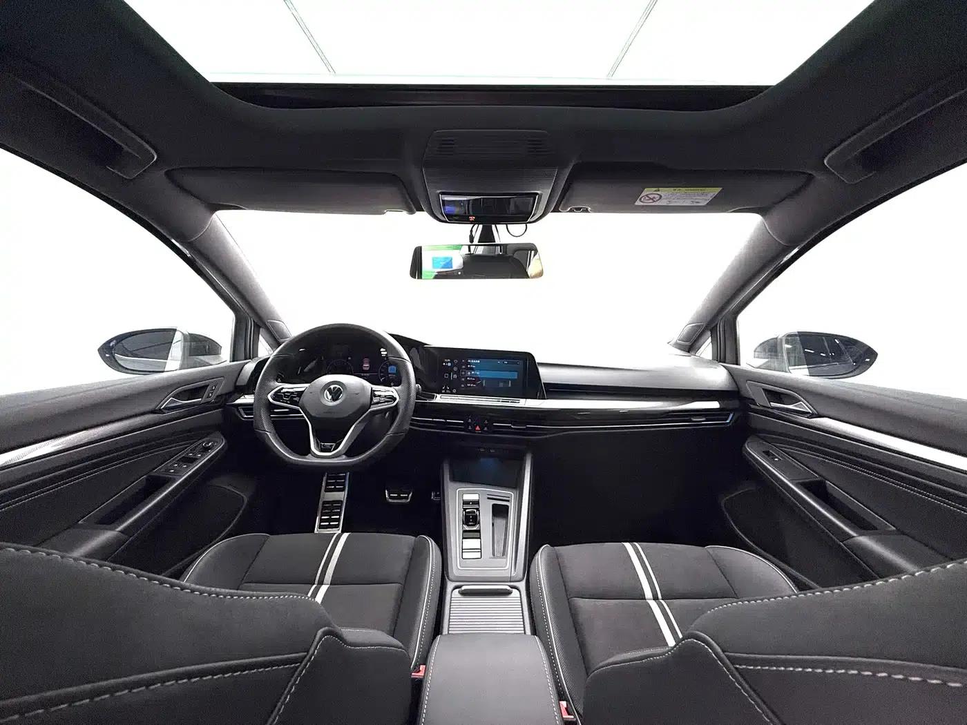 2023 Golf 280TSI DSG R-Line — миниатюра 9