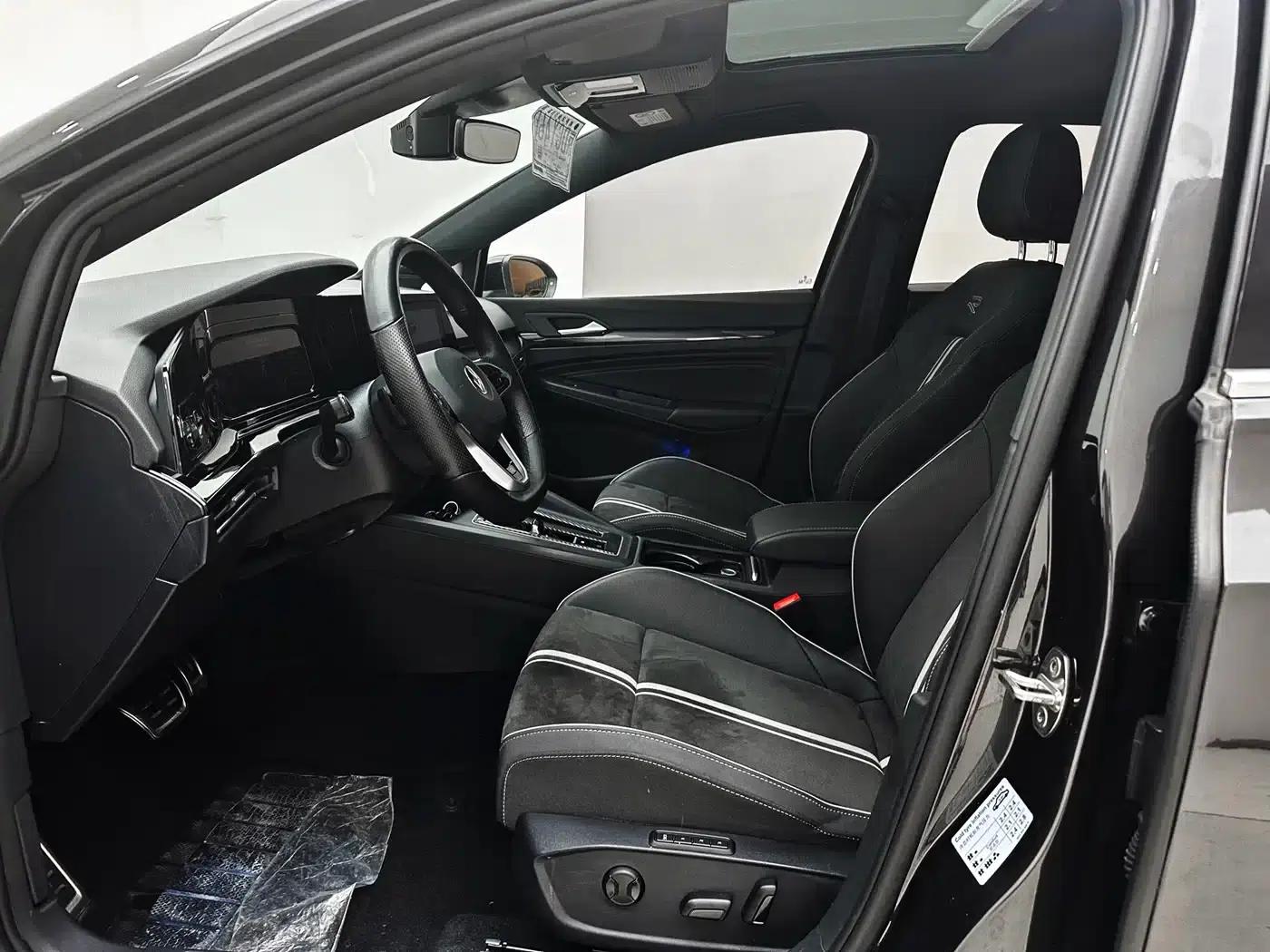 2021 Golf 280TSI DSG R-Line — миниатюра 11