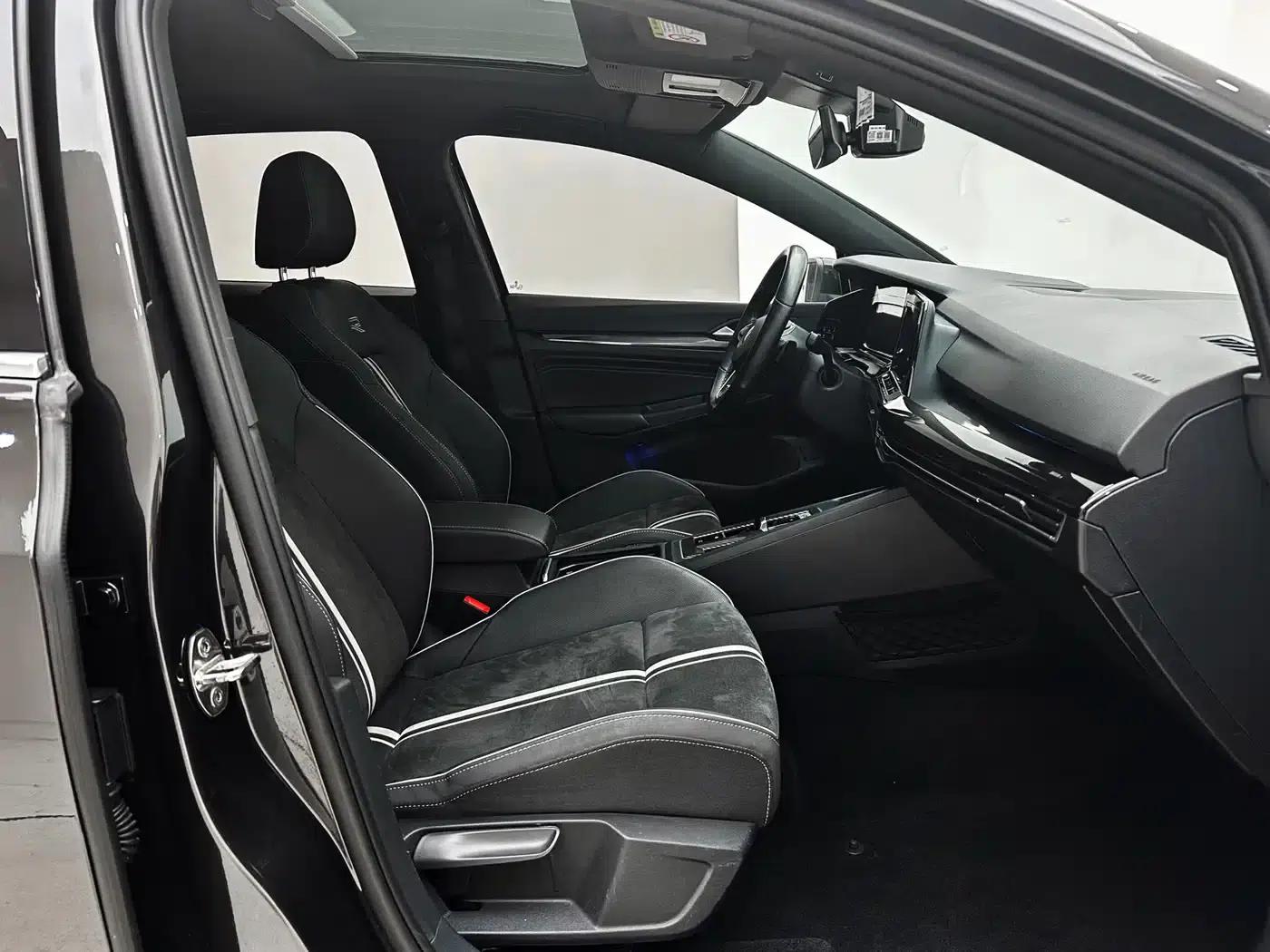 2021 Golf 280TSI DSG R-Line — миниатюра 16