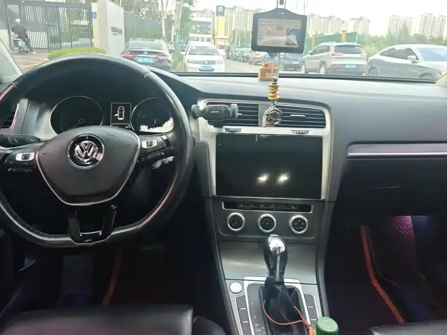 2016 Golf 230TSI Automatic Luxury — миниатюра 12
