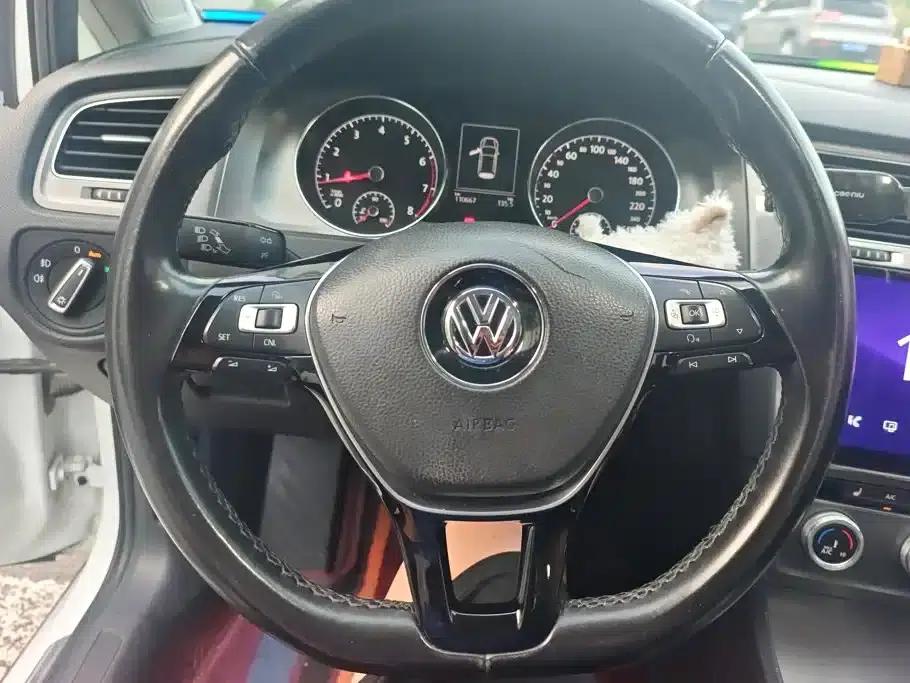 2016 Golf 230TSI Automatic Luxury — миниатюра 15