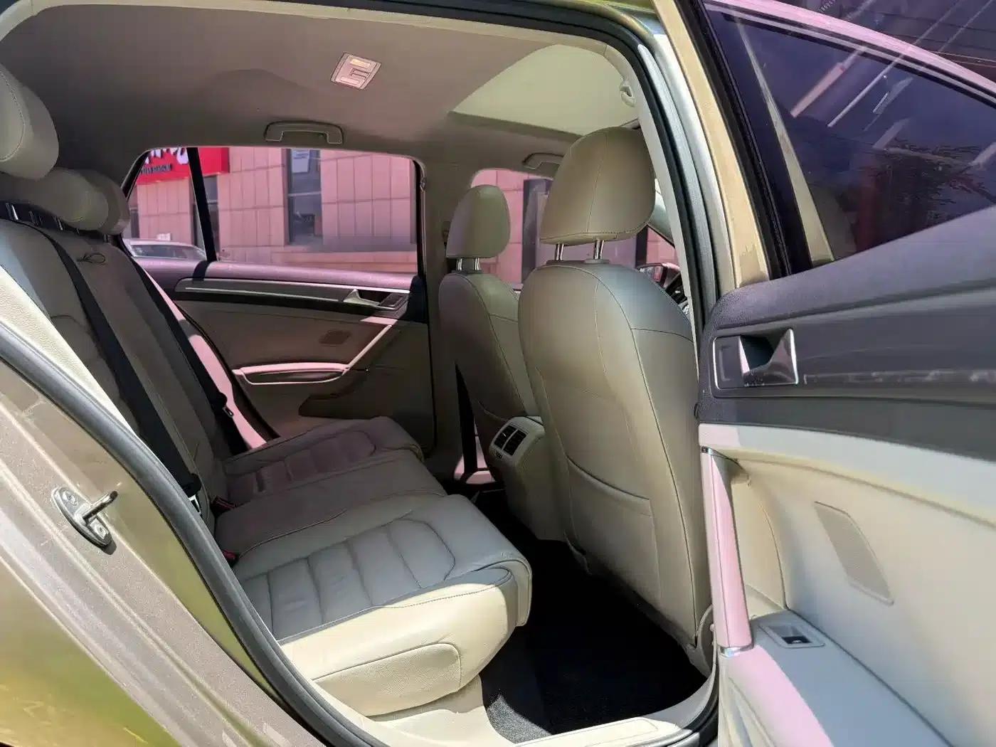2014 Golf 1.4TSI Automatic Luxury — миниатюра 8