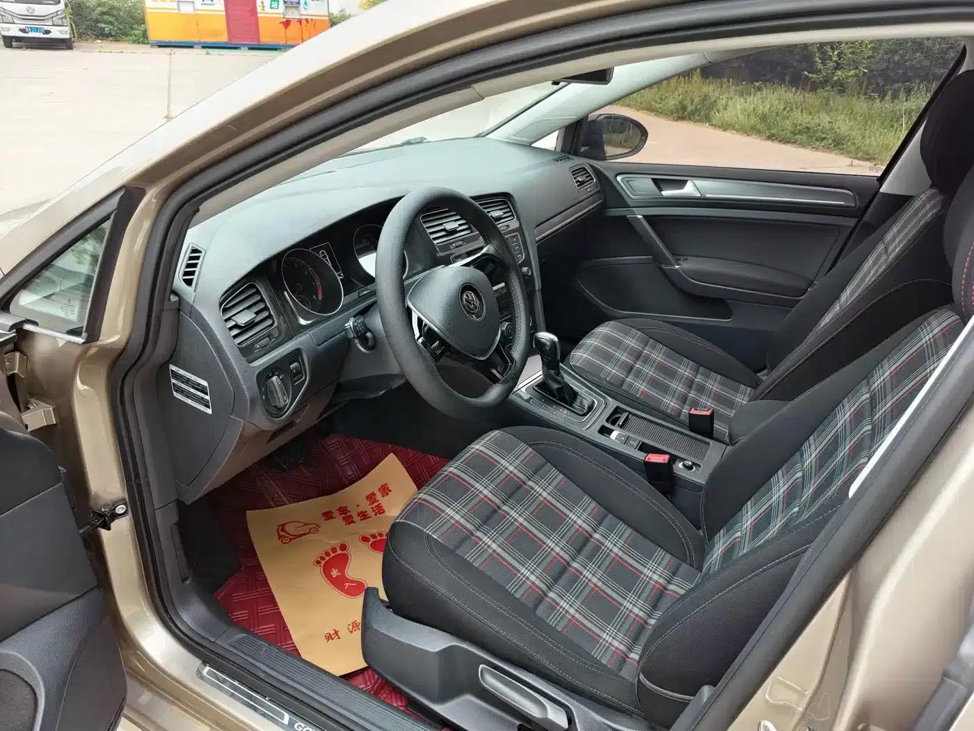 2016 Golf 1.6L Automatic Comfort — миниатюра 6