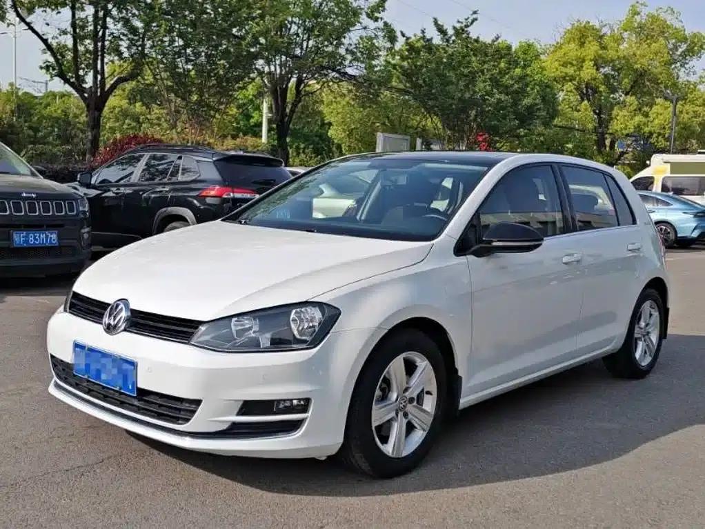 2017 Golf 1.6L Automatic Comfort Millionth Unit Commemorative Edition — миниатюра 1