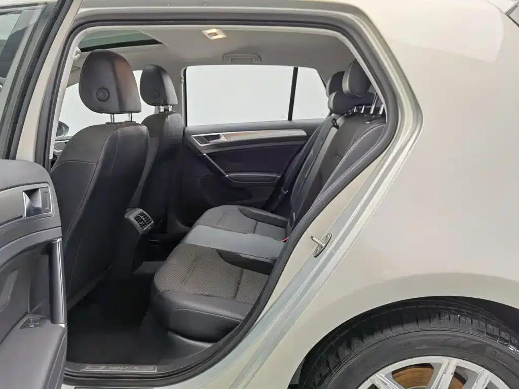 2018 Golf 230TSI Automatic Comfort — миниатюра 15