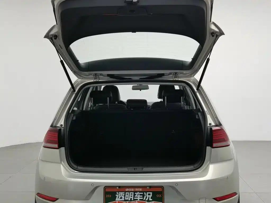 2018 Golf 230TSI Automatic Comfort — миниатюра 16