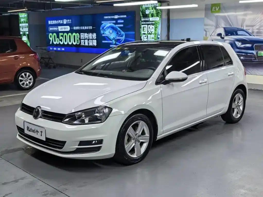 2014 Golf 1.4TSI Automatic Luxury — миниатюра 1