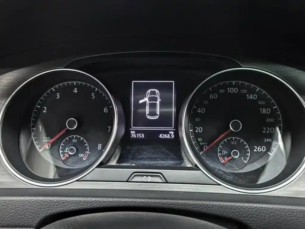 2014 Golf 1.4TSI Automatic Luxury — миниатюра 5