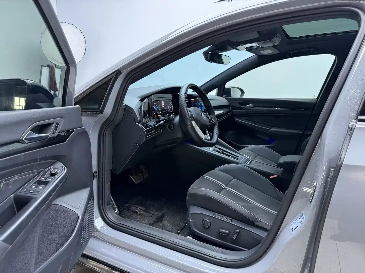 2023 Golf Facelift 280TSI DSG R-Line — миниатюра 9