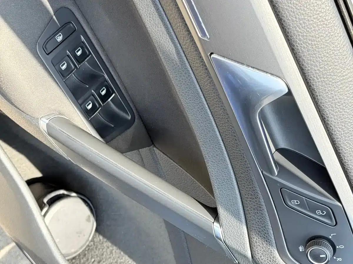 2014 Golf 1.4TSI Automatic Comfort — миниатюра 6