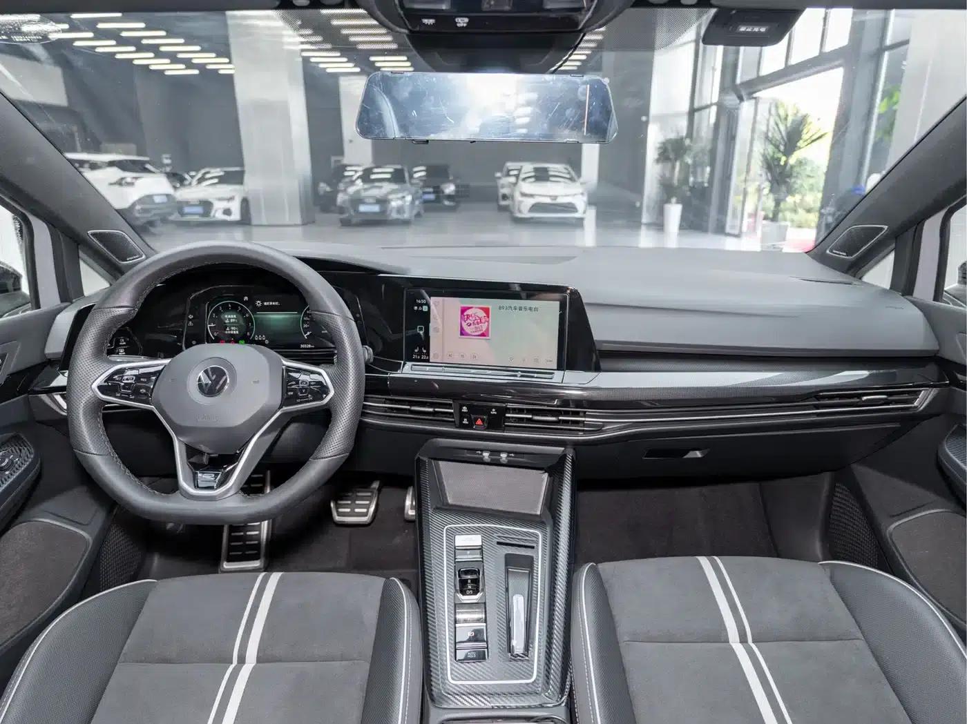 2021 Golf 280TSI DSG R-Line — миниатюра 19