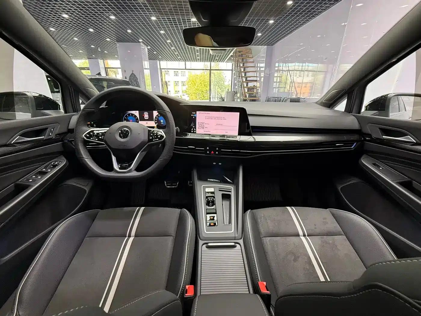 2023 Golf Facelift 280TSI DSG R-Line Lite — миниатюра 16