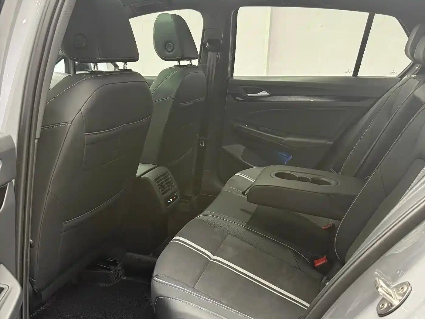 2023 Golf Facelift 280TSI DSG R-Line Lite — миниатюра 17