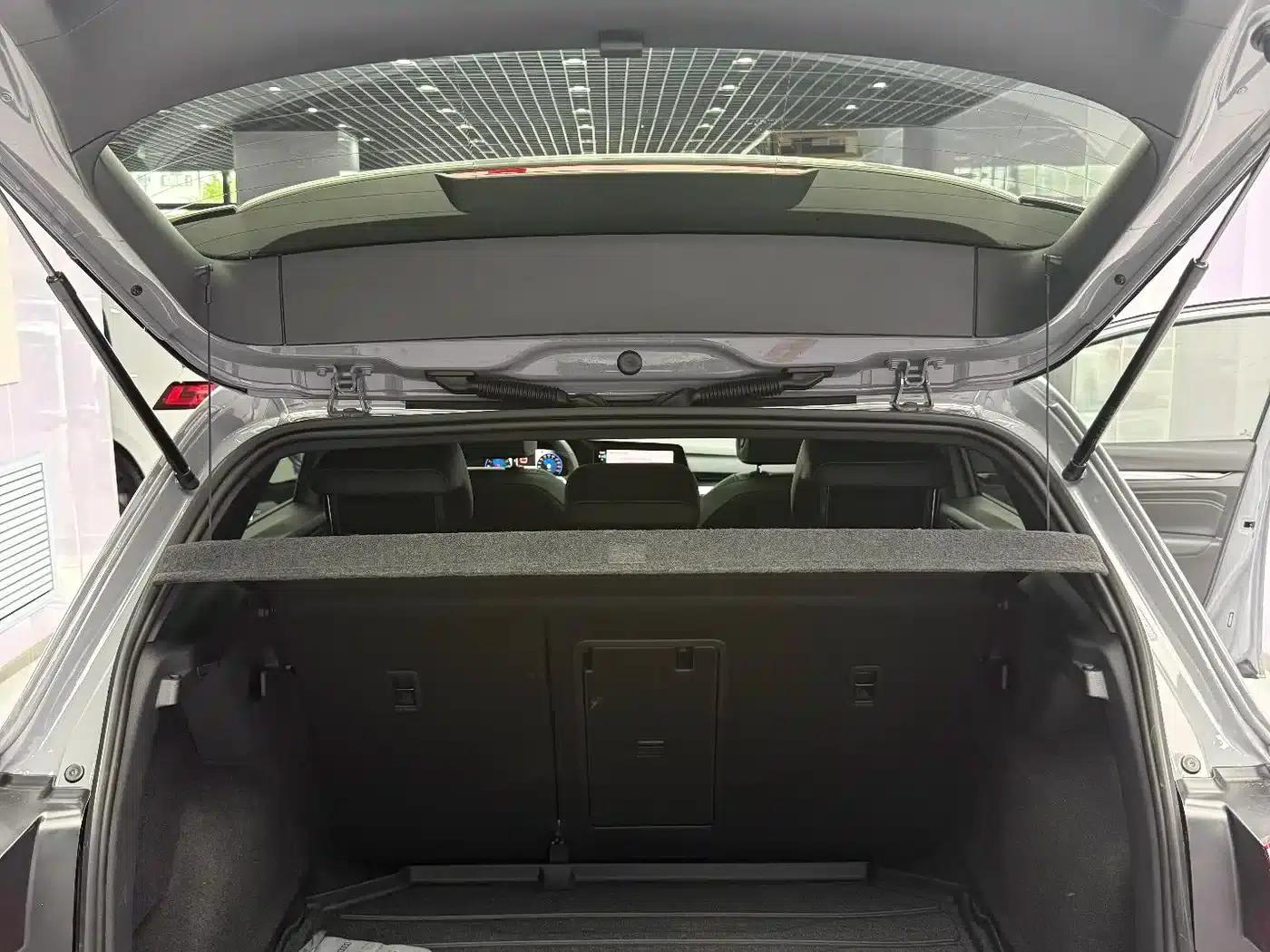 2023 Golf Facelift 280TSI DSG R-Line Lite — миниатюра 20