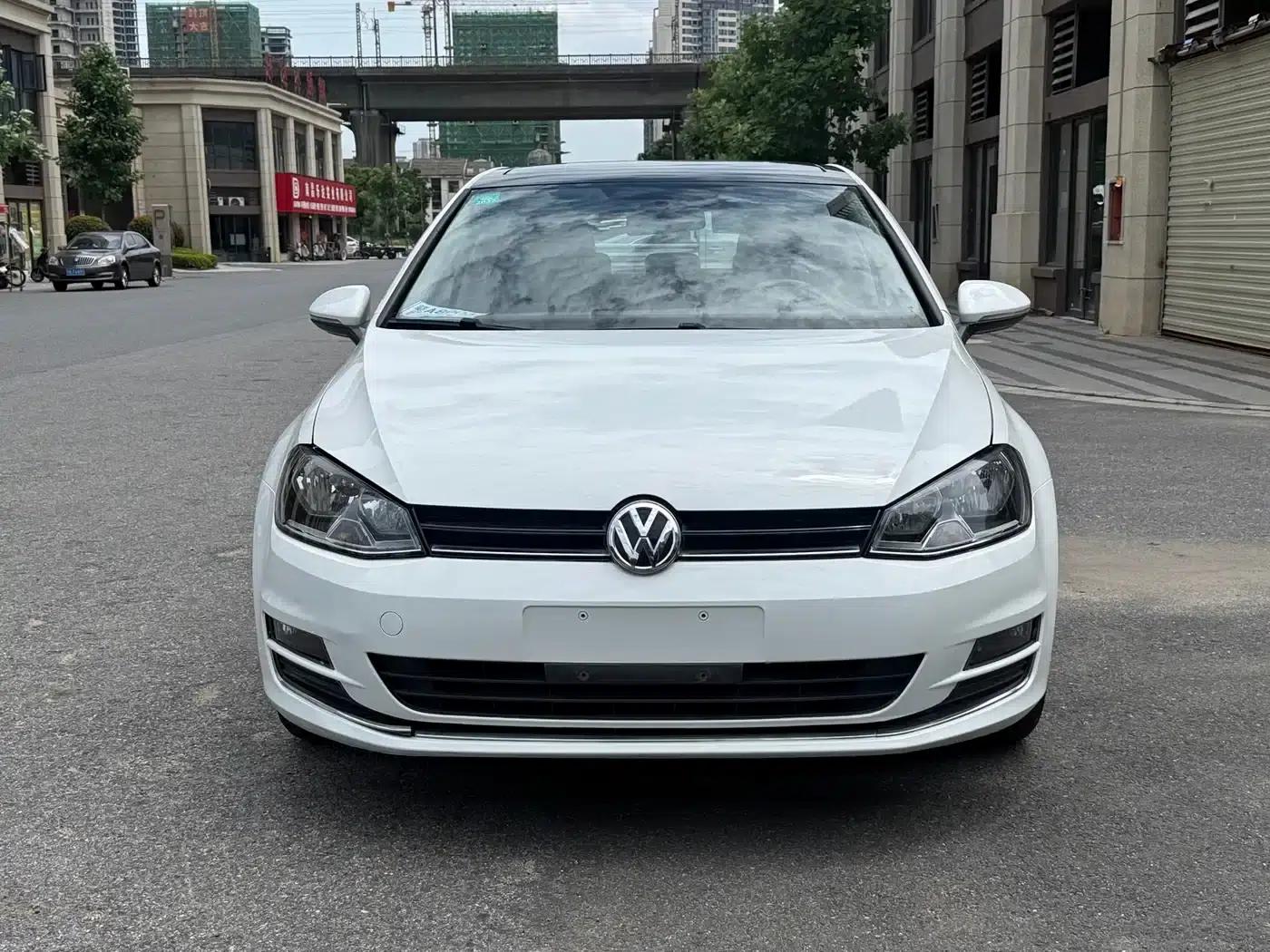 2015 Golf 1.6L Automatic Comfort — миниатюра 2