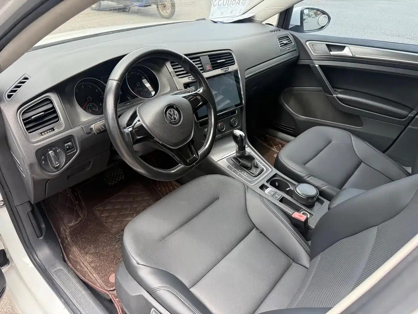 2015 Golf 1.6L Automatic Comfort — миниатюра 4