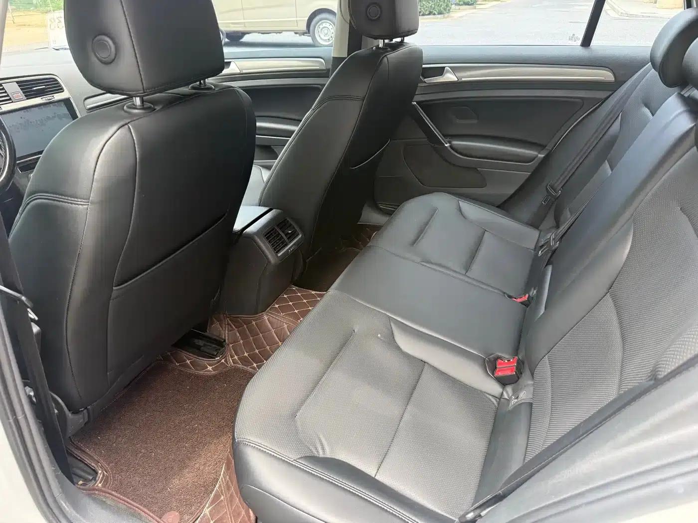 2015 Golf 1.6L Automatic Comfort — миниатюра 5