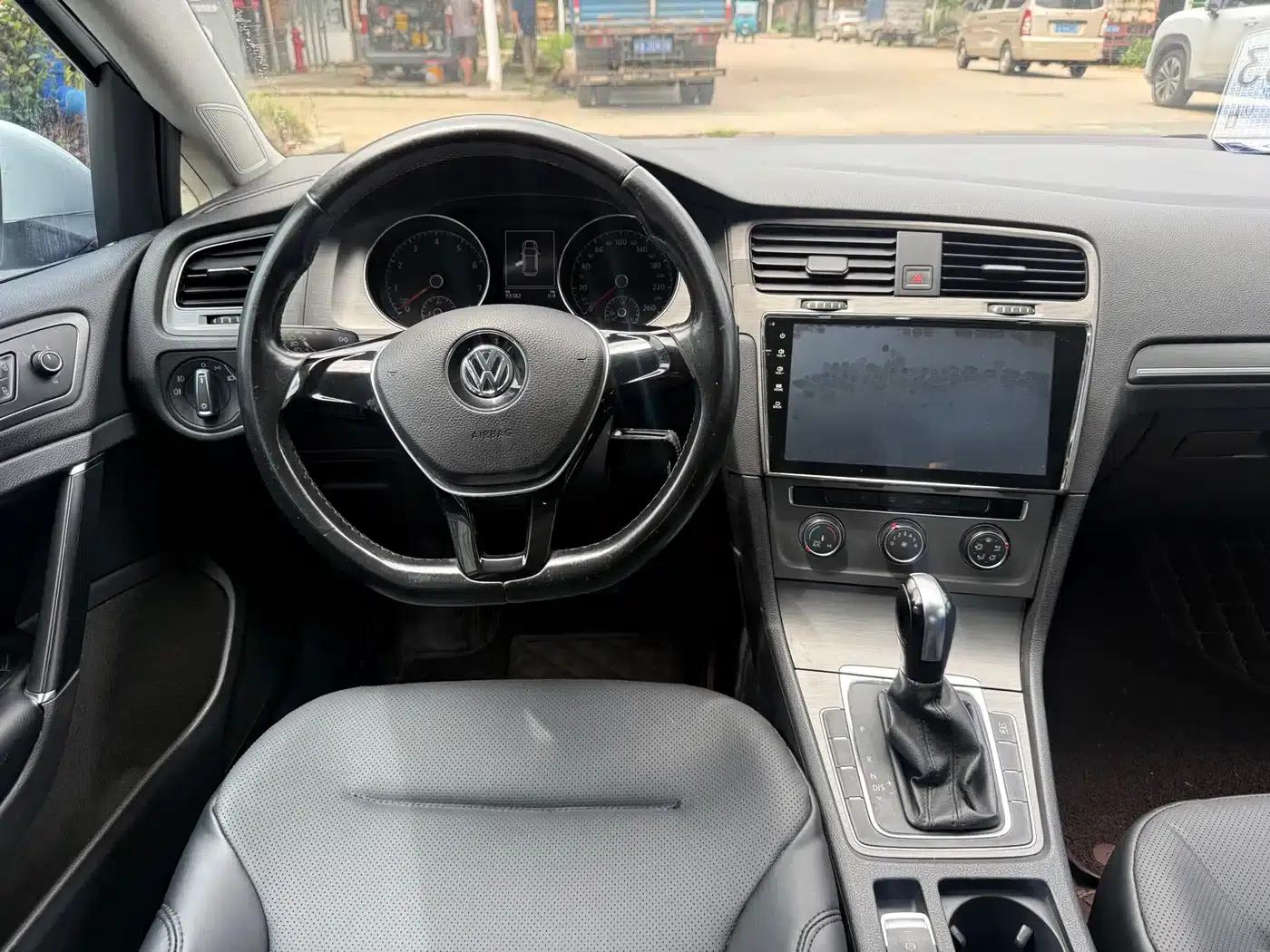 2015 Golf 1.6L Automatic Comfort — миниатюра 6