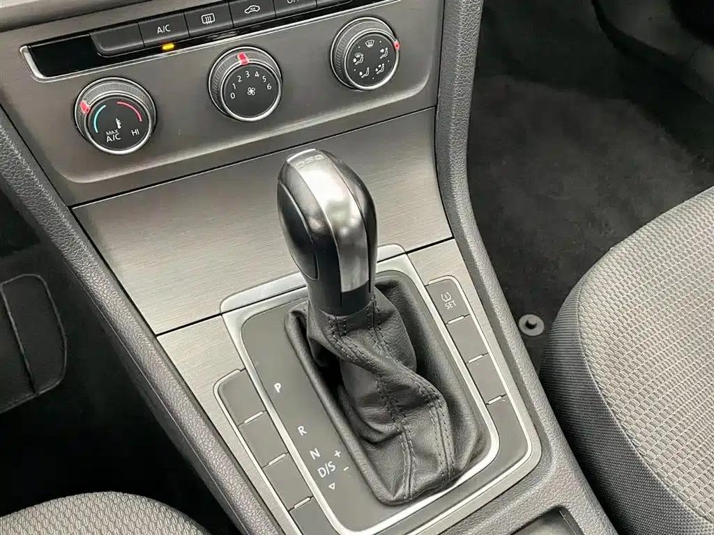 2015 Golf 1.4TSI Automatic Comfort — миниатюра 9