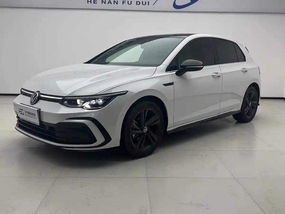 2023 Golf 280TSI DSG R-Line — миниатюра 1