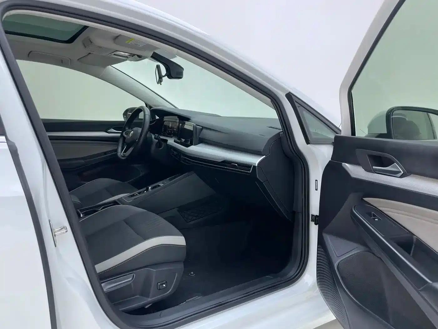 2021 Golf 280TSI DSG Pro — миниатюра 21