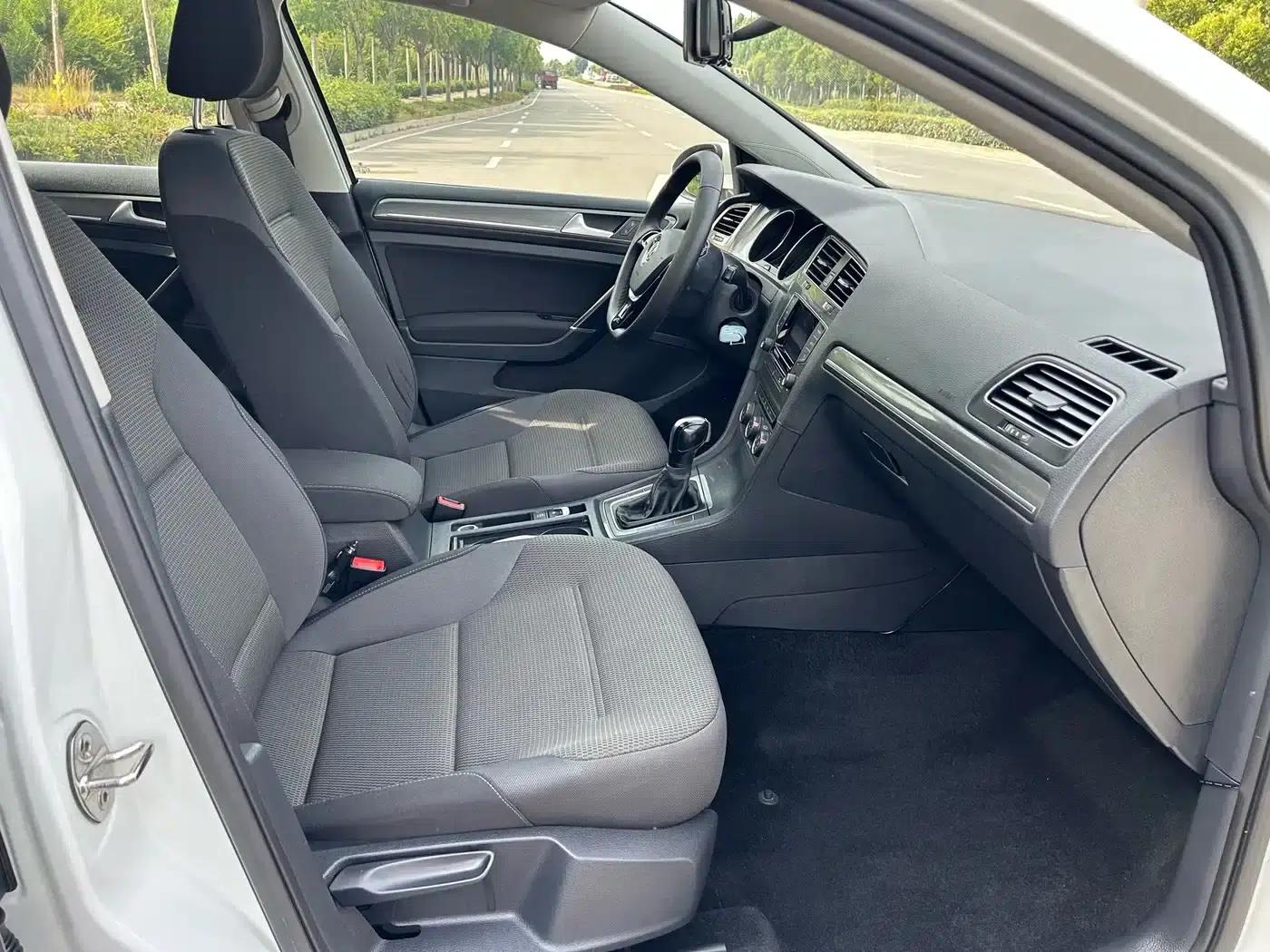 2016 Golf 1.6L Automatic Comfort — миниатюра 9