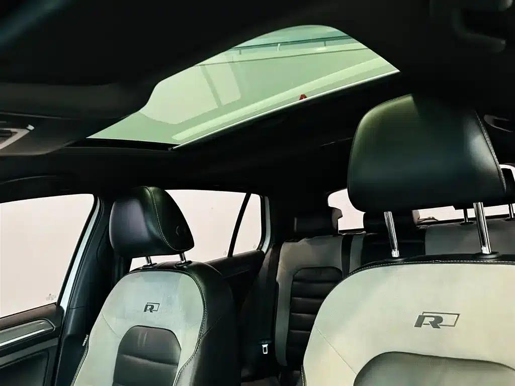 2018 Golf 280TSI Automatic R-Line — миниатюра 11