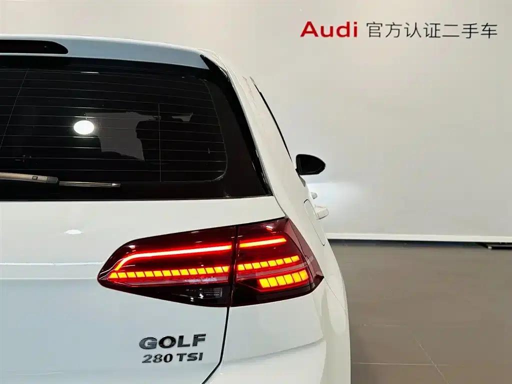 2018 Golf 280TSI Automatic R-Line — миниатюра 16