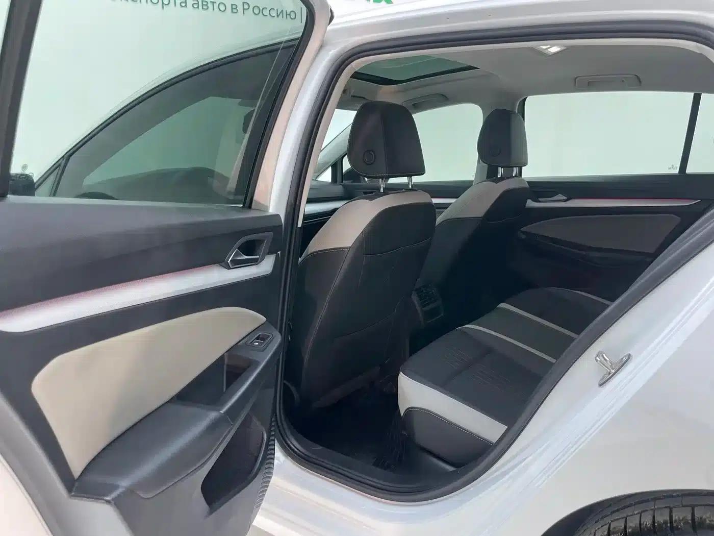 2023 Golf 280TSI DSG Pro — миниатюра 18