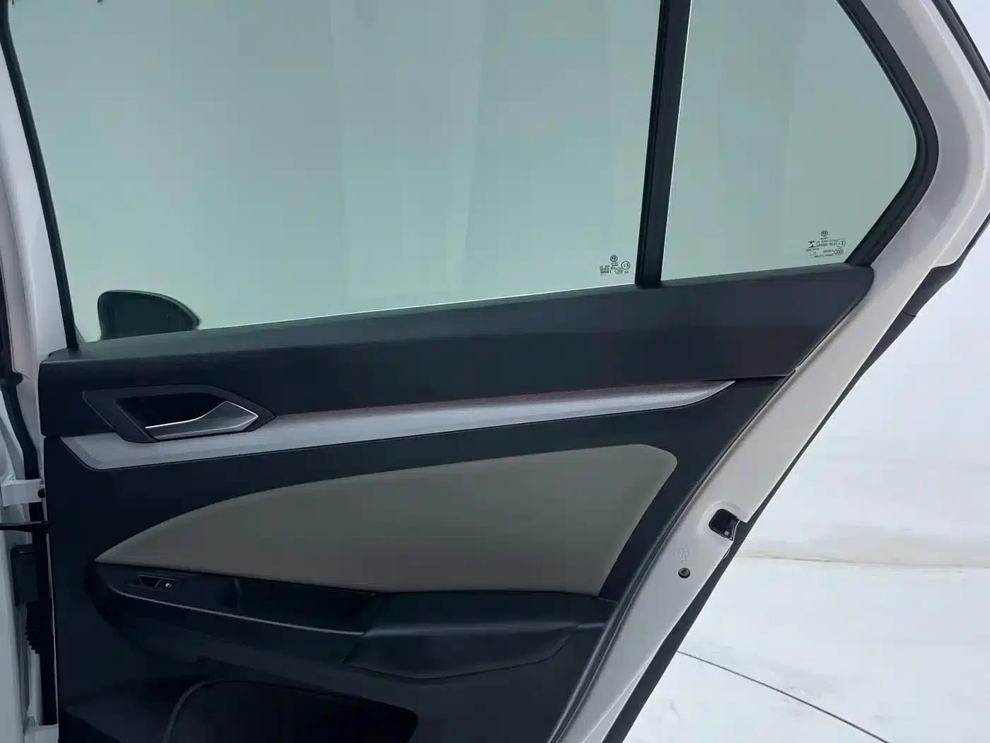 2023 Golf 280TSI DSG Pro — миниатюра 24