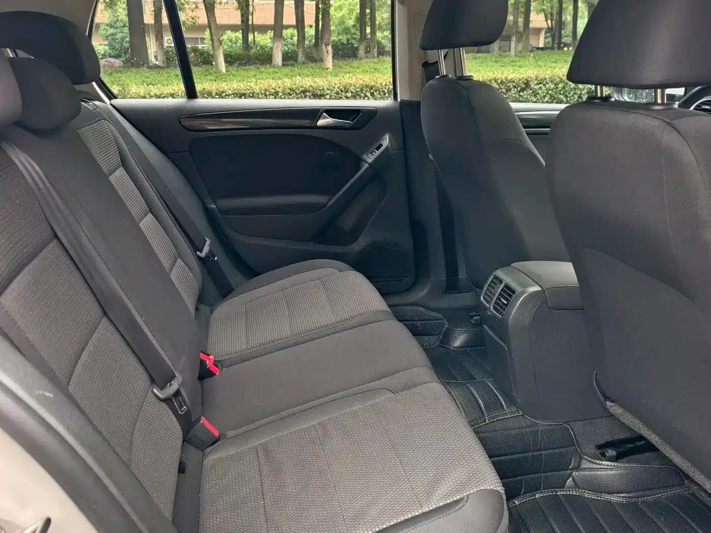 2012 Golf 1.6 Automatic Comfort — миниатюра 4