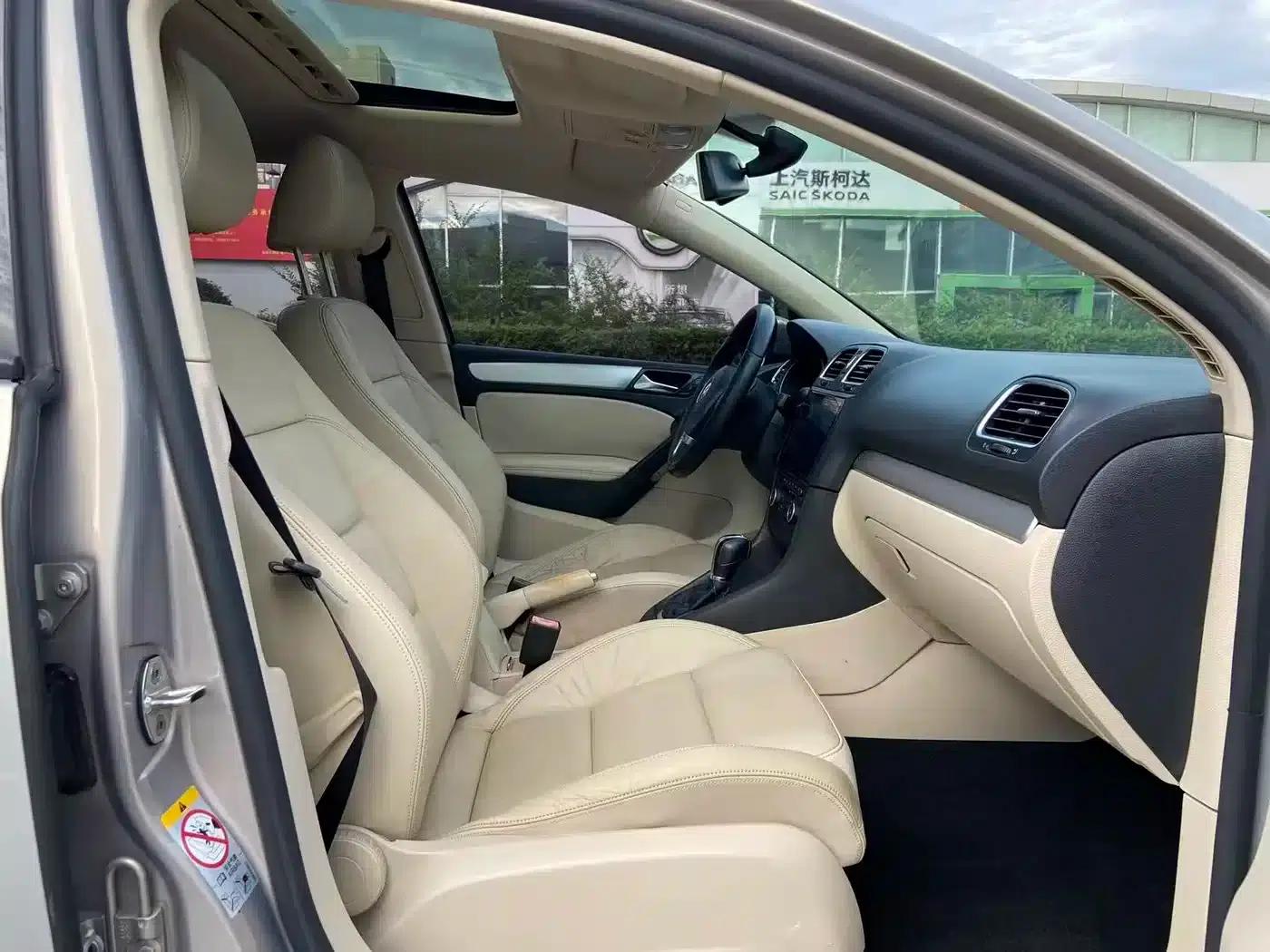 2012 Golf 1.4TSI Automatic Luxury — миниатюра 13