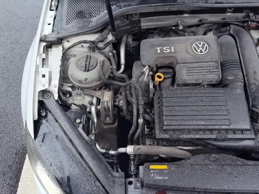 2016 Golf 230TSI Automatic Luxury — миниатюра 21