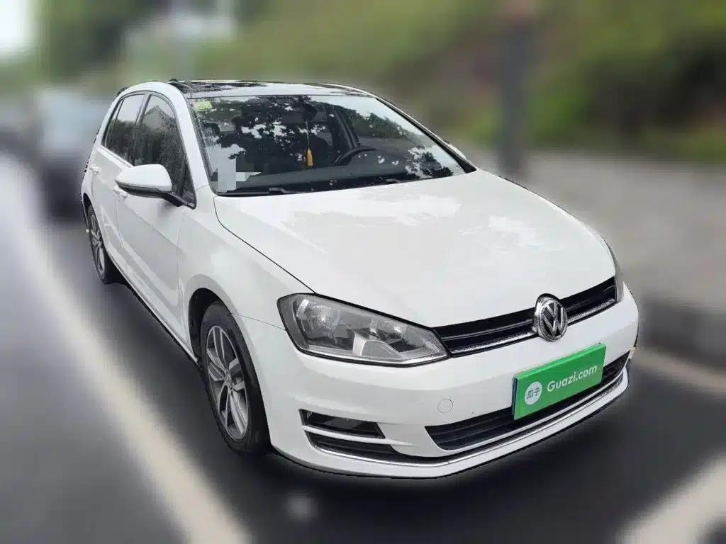2016 Golf 230TSI Automatic Luxury — миниатюра 24