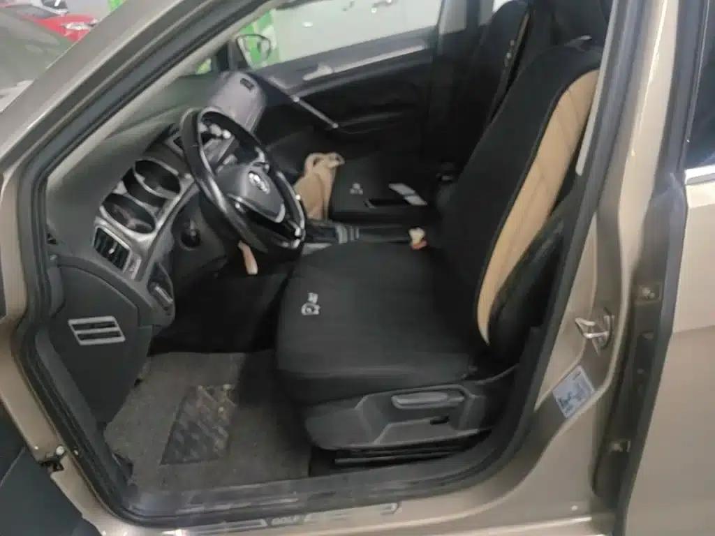 2016 Golf 1.6L Automatic Comfort — миниатюра 15