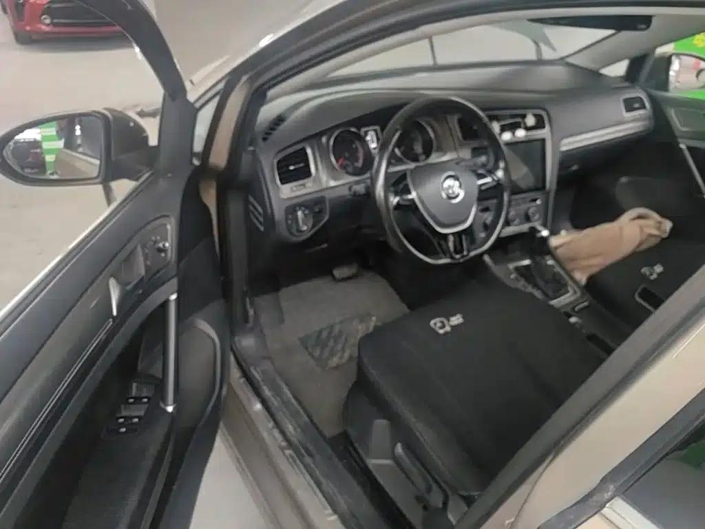 2016 Golf 1.6L Automatic Comfort — миниатюра 16