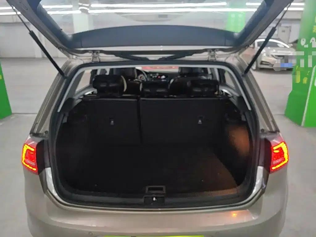 2016 Golf 1.6L Automatic Comfort — миниатюра 19
