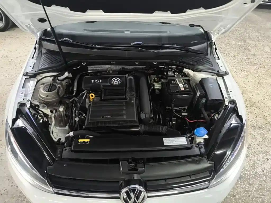 2018 Golf 230TSI Automatic Luxury — миниатюра 20