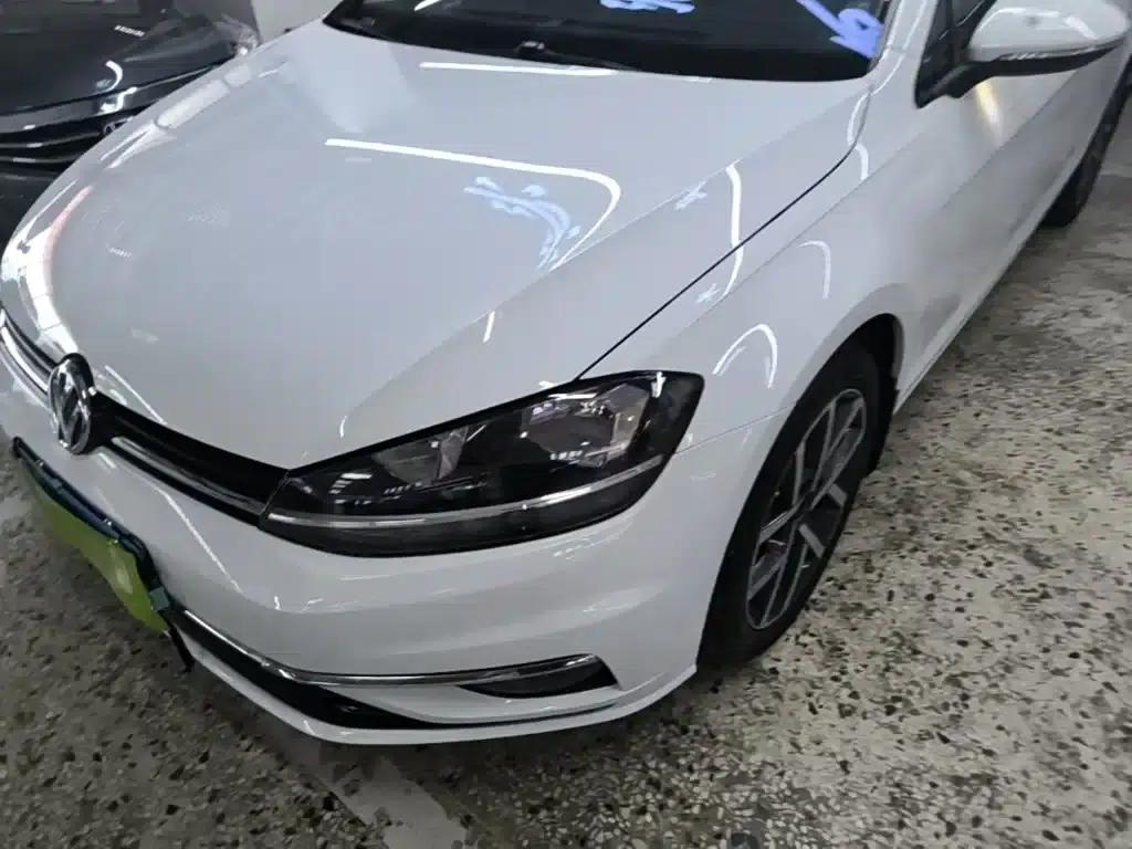 2018 Golf 230TSI Automatic Luxury — миниатюра 24